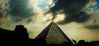 louvre pyramid in Paris