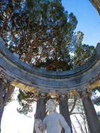 view of the statue in the park, Aranjuez