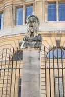 oxford england bust