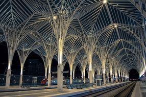 platform gare do oriente, east station