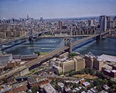 panoramic cityscape of bridges in manhattan