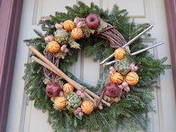 Holiday decorations on the door in Williamsburg