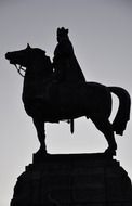 monument king on the horse