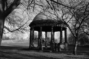 black and white photo of rotunda