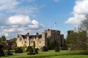 hever castle as the residence of anne boleyn