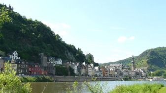 View from the river to the town of Cochem