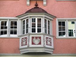 pink bay window