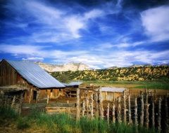 farm in countryside in Utah