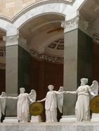 statues in hall of the fallen