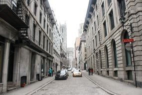 street in the center of old montreal