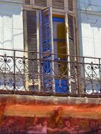 facade balcony window