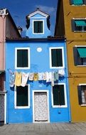houses with a facade of different colors in venice