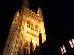 westminster palace in night lighting