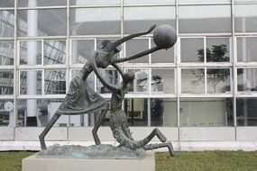 sculpture sport modern