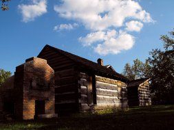 fort house structure