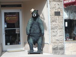 bear statue