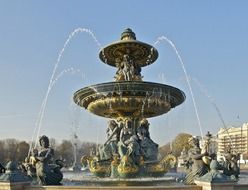 sculpture fountain in paris