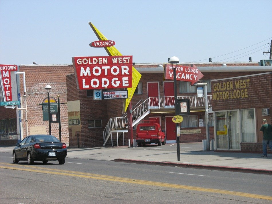 golden west motel