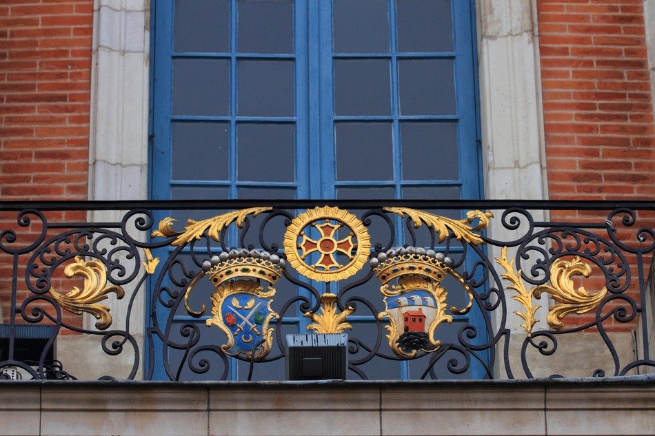 metal fence on the balcony of the building