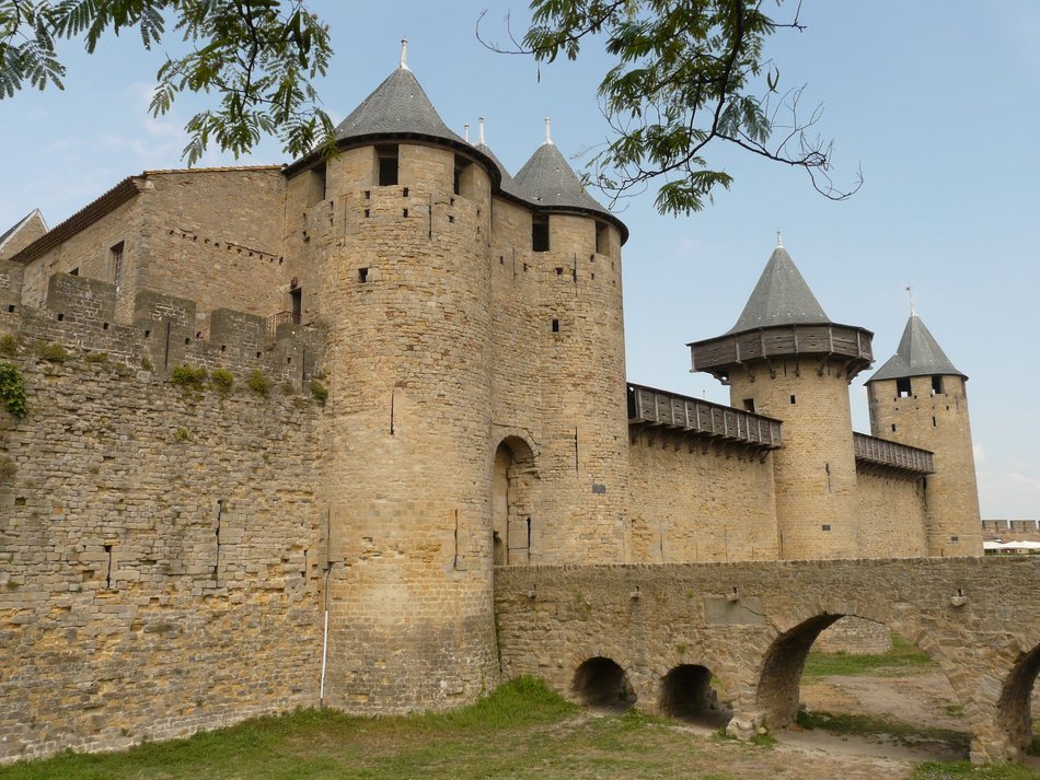 architecture of the Carcassonne castle