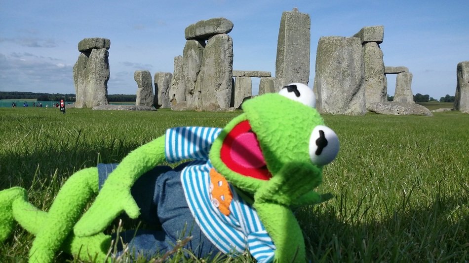 kermit frog on the stonehenge