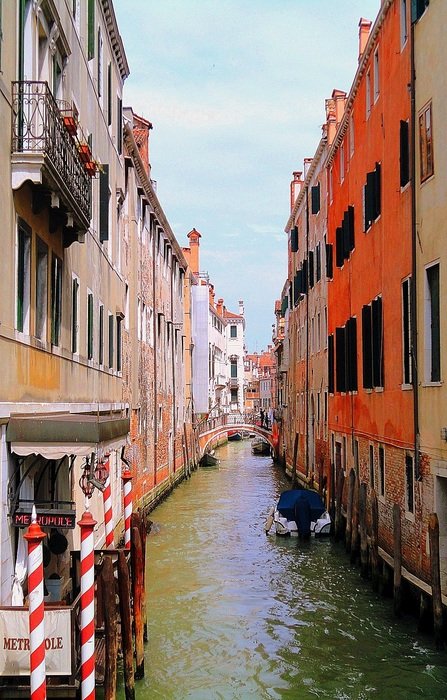 venice channel houses