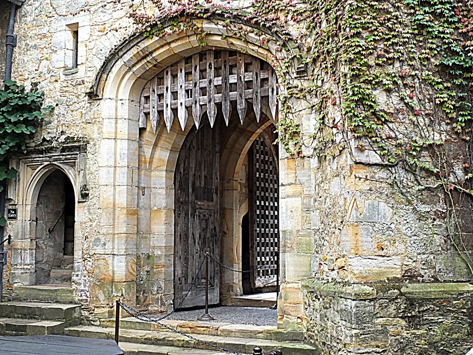 castle portcullis