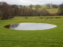 round pond in the park