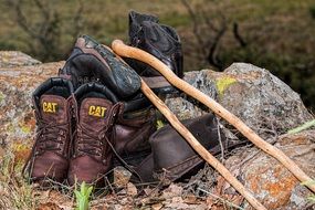 work boots caterpillar for hiking
