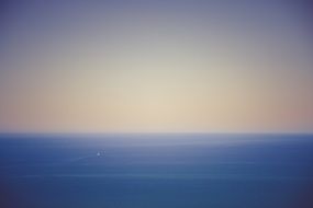 ocean blue horizon