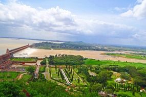 Tungabhadra Dam near the river in India