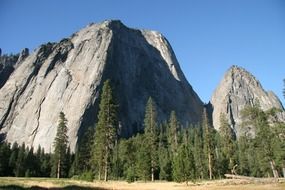Picturesque cliffs in Yosemite, usa