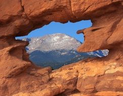 pikes peak is a mountain in central america