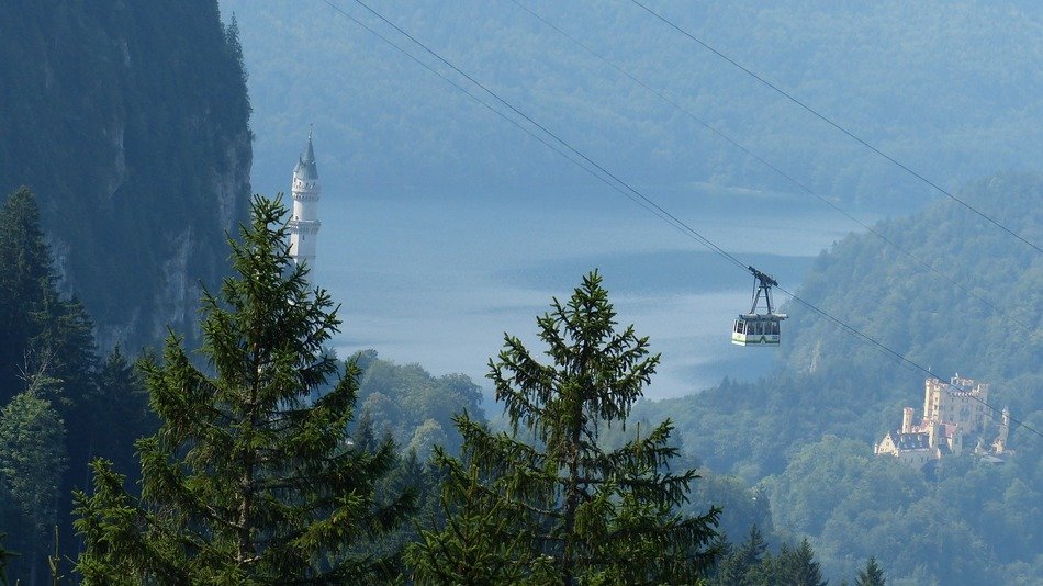 cable car to the neuschwanstein castle