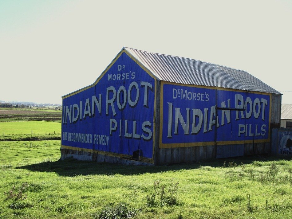 barn in advertising among the fields in australia
