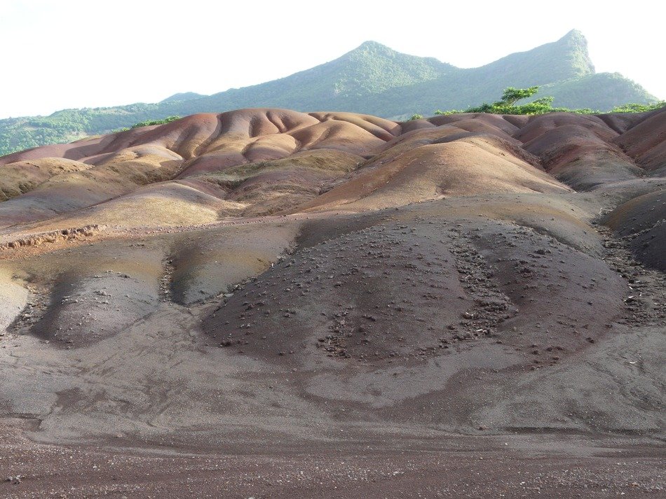 land of seven colors to Mauritius