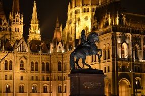 majestic budapest in the evening