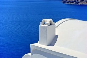 white roof in santorini