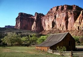 ranch near the mountains