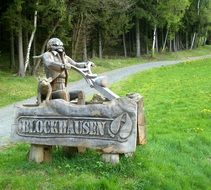 Sculpture made of wood