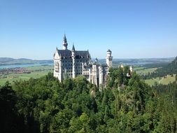 beautiful neuschwanstein castle bavaria