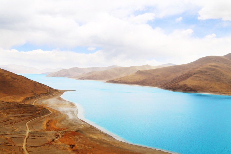 panorama of the lake Yamdrok in the mountains of Tibet