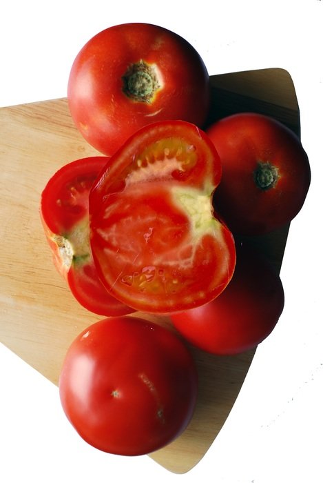 natural red tomatoes