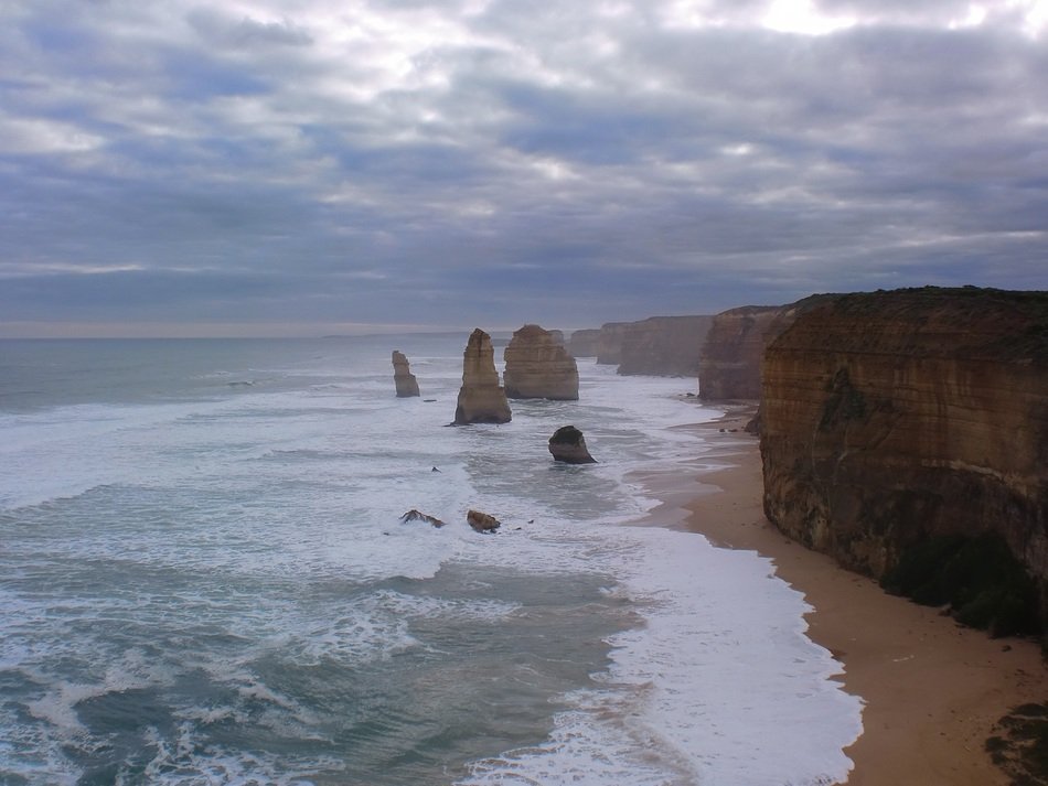 photo of sandy coast in Australia