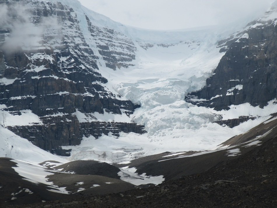 Snowed mountains in the nature of canada