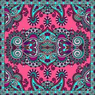 Traditional ornamental floral paisley bandanna N152