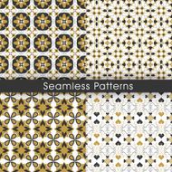 Set of seamless floral pattern