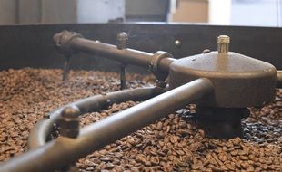 roasting of fragrant coffee beans