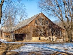 wooden barn on a farm in pennsylvania