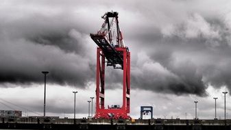 crane in the jade weser port